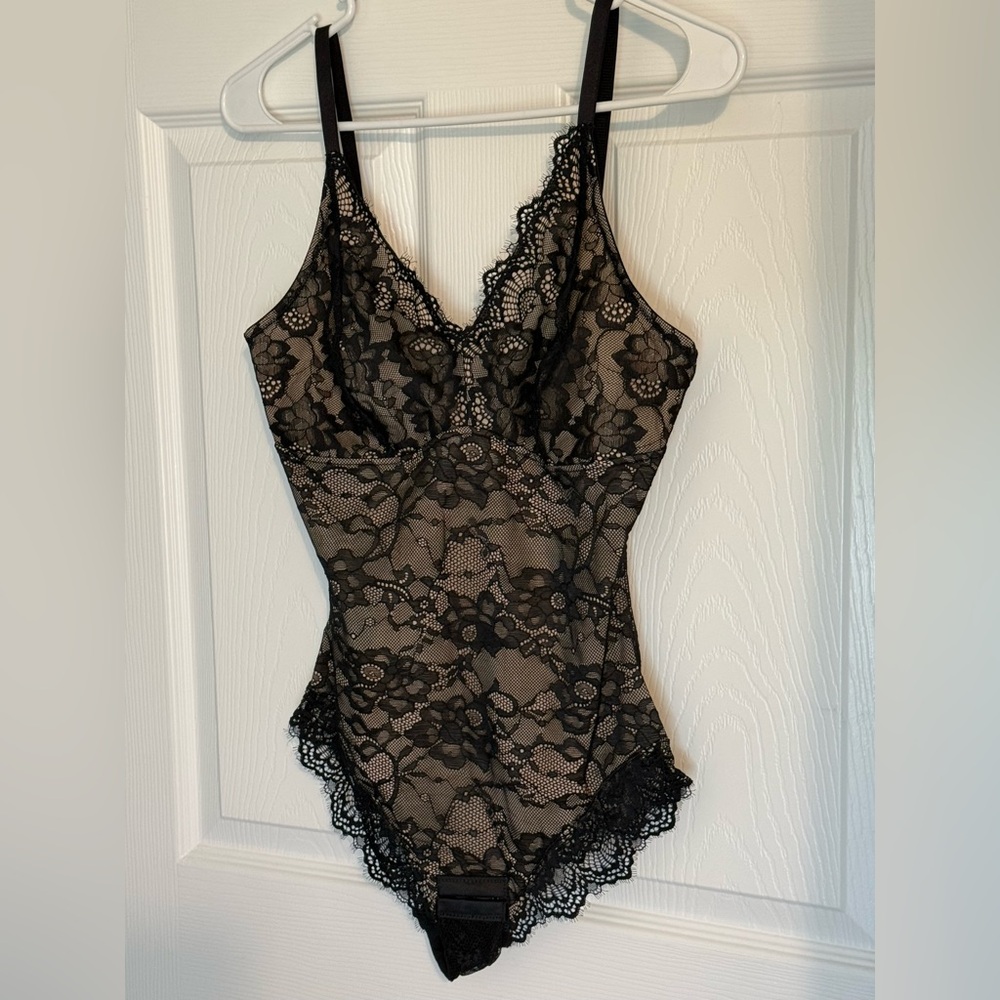 Elegant Black Lace Shapellx Bodysuit size small